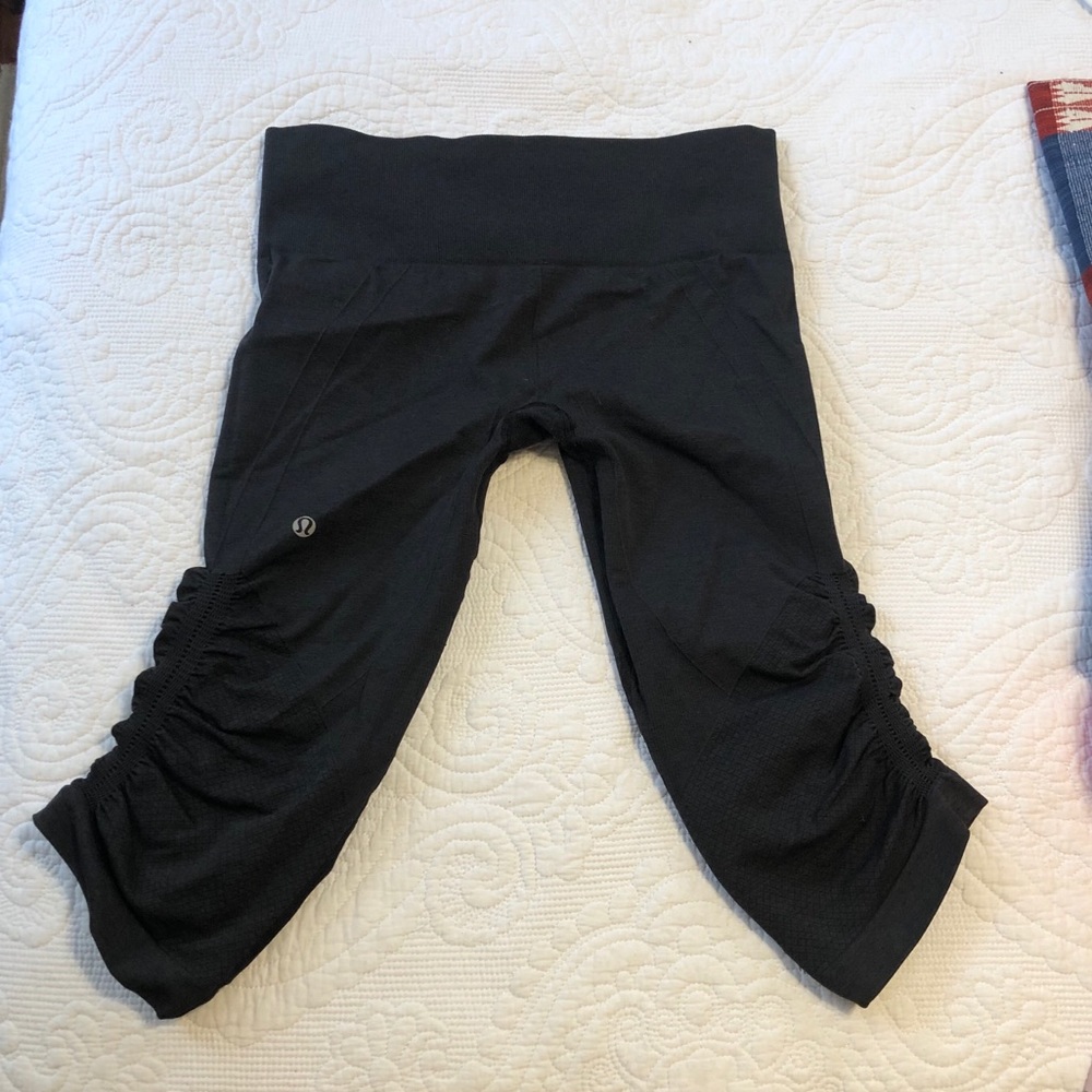 lululemon crop leggings - 8